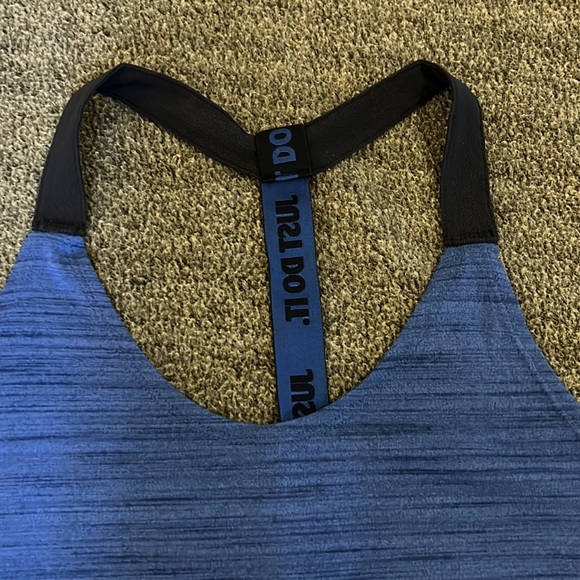 Nike Tank. Size L. Blue. Worn once. Perfect condition. - Picture 2 of 5